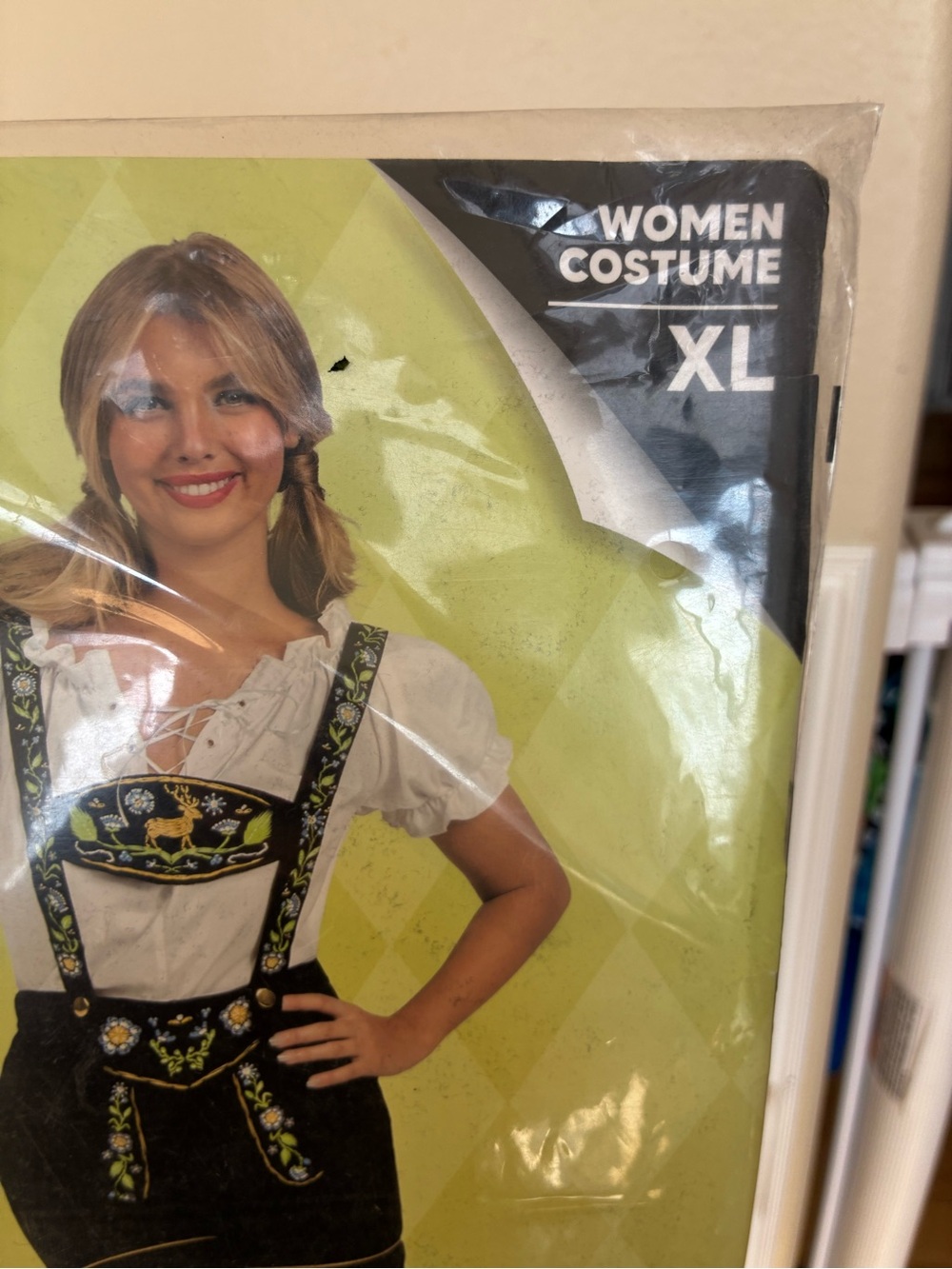 NWT Oktoberfest Women's Costume - Black and White Dirndl Style Outfit size XL - Picture 2 of 4